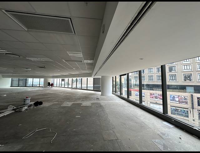 365M² OFFICE TO LET IN SANDTON CENTRAL